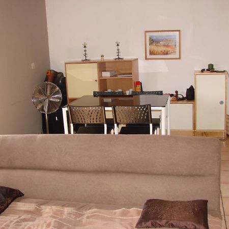 25 Fm 2 D Apartment Coursan Exterior photo