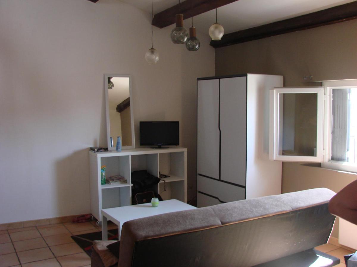 25 Fm 2 D Apartment Coursan Exterior photo